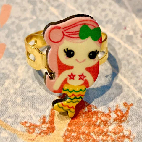 Mermaid Ring Surprise Bath Bomb